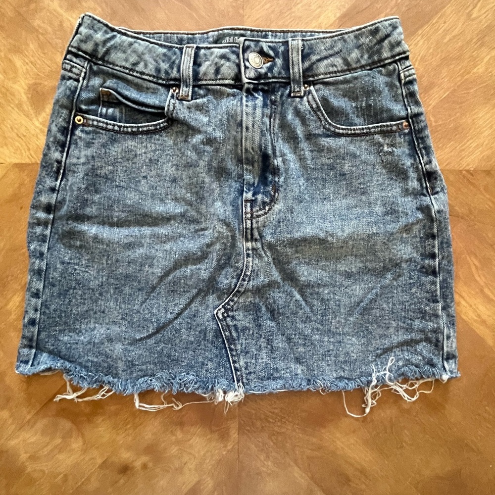 Wild Fable Acid Wash Denim Mini Skirt – Size 6